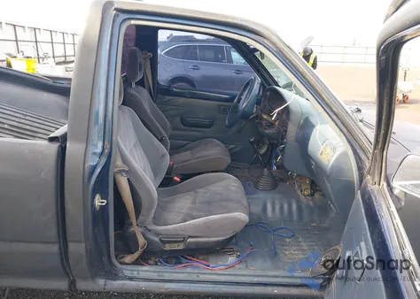 1994 Toyota Pickup 1/2 Ton Short Whlbase Stb из США, поврежденный, VIN 4TARN81AXRZ243110